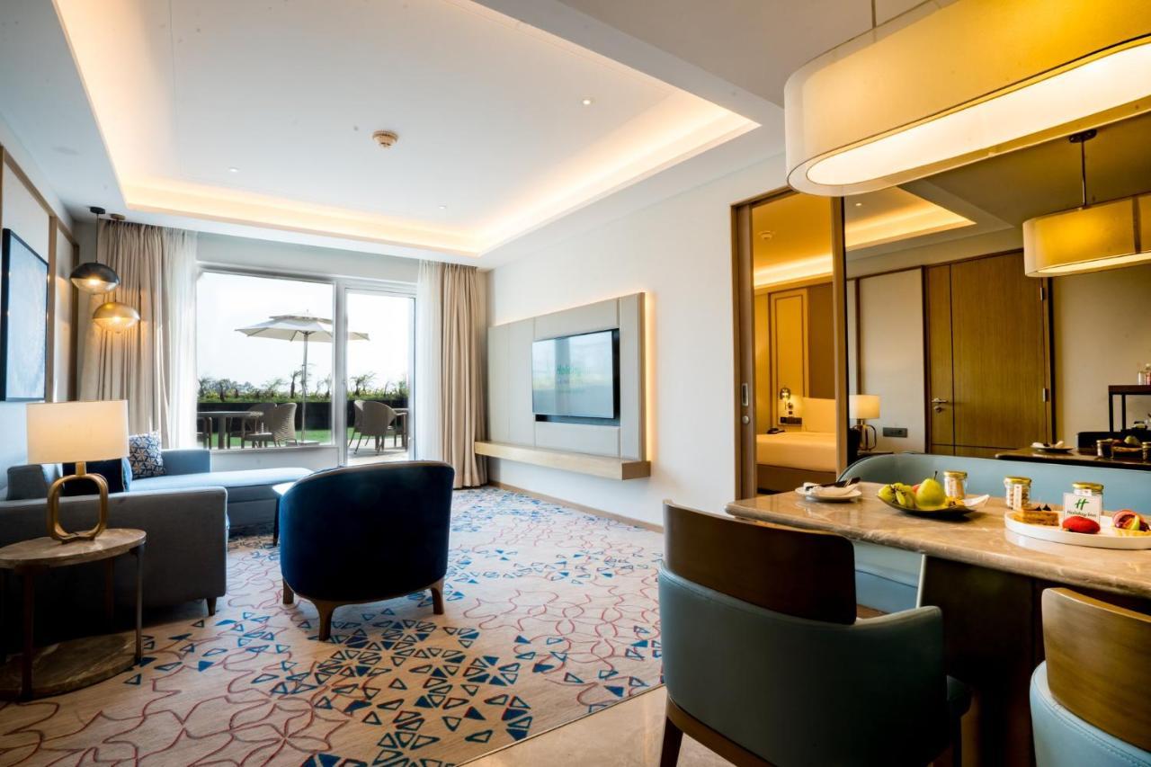 Holiday Inn Lucknow Airport By Ihg Экстерьер фото