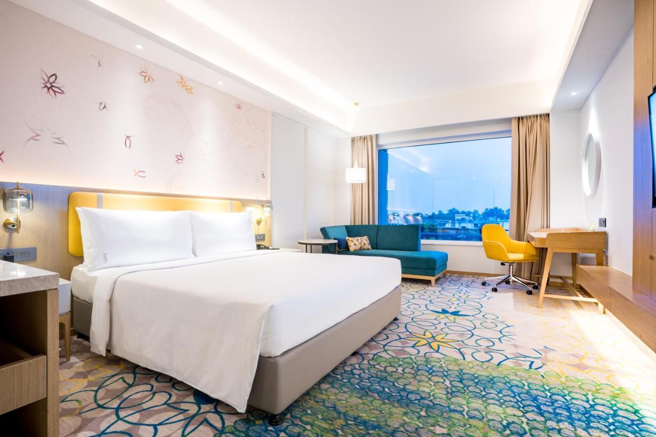 Holiday Inn Lucknow Airport By Ihg Экстерьер фото
